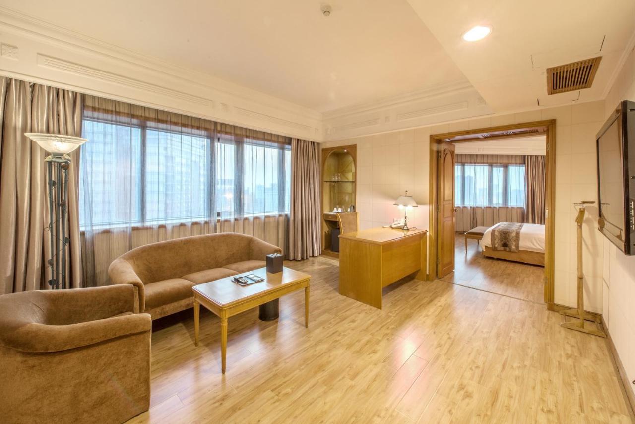 Hotel Silverland Dongguan  Exterior foto
